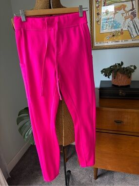 ALO Yoga Hot Pink Checkpoint Leggings